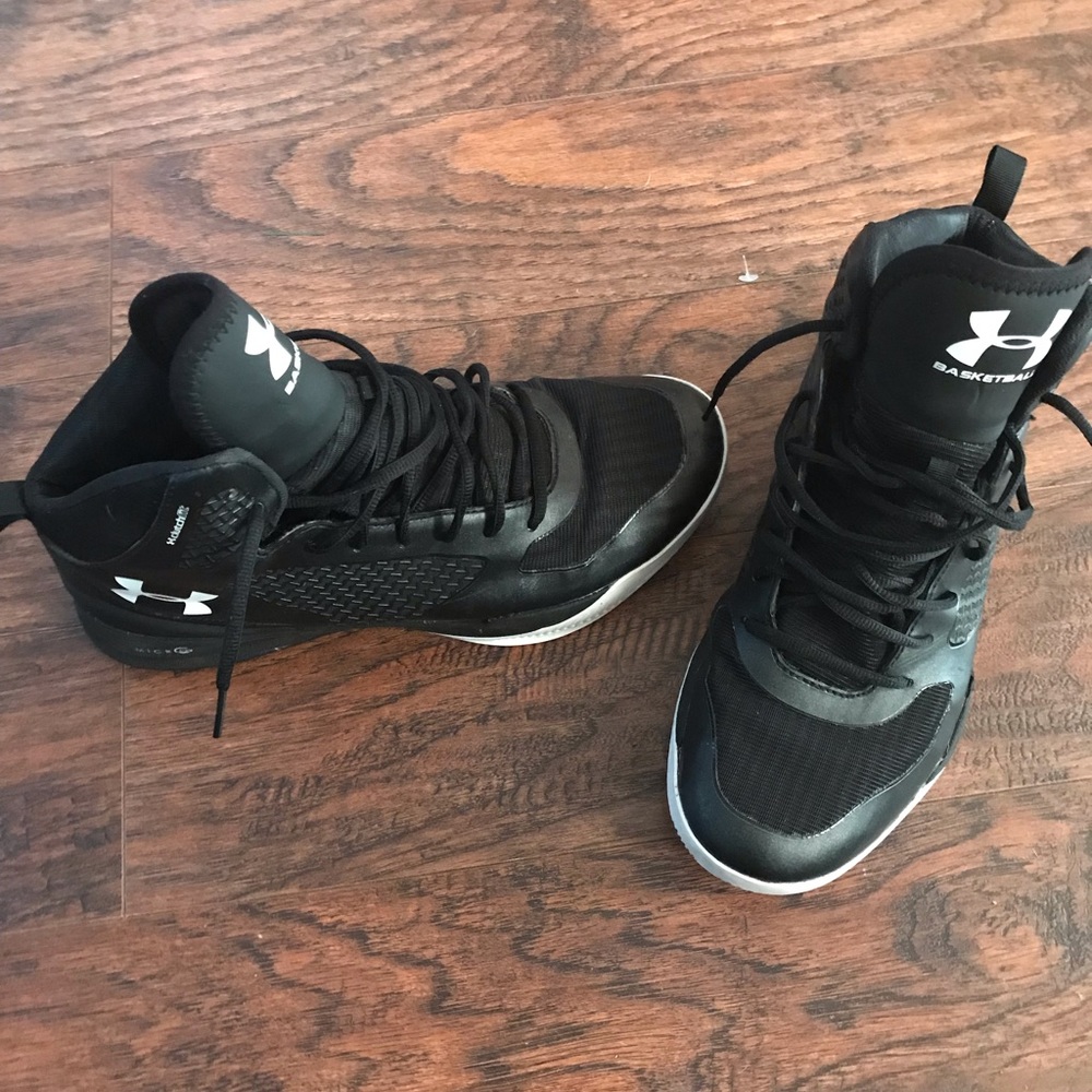 Under armor shoes